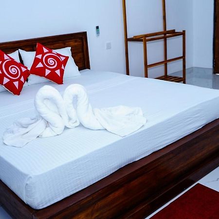 Miracle Home Stay Dambulla Bagian luar foto