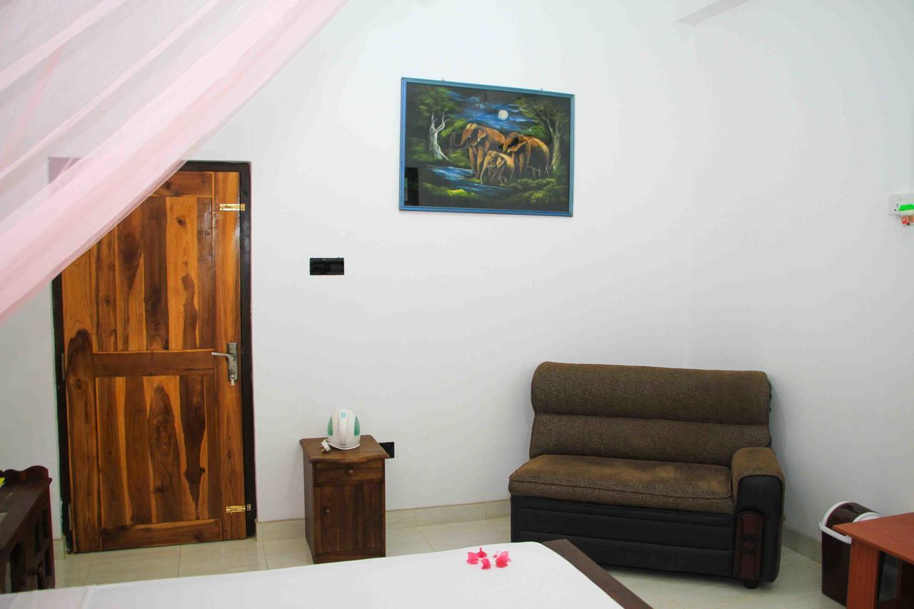 Miracle Home Stay Dambulla Bagian luar foto